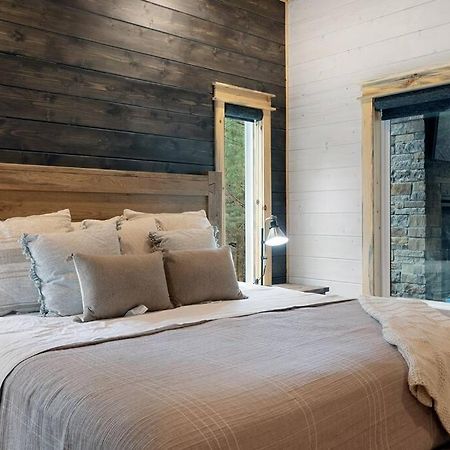 Lone Pine Lodge. Brand New! 2 Bedroom Luxury Cabin. Broken Bow Eksteriør bilde