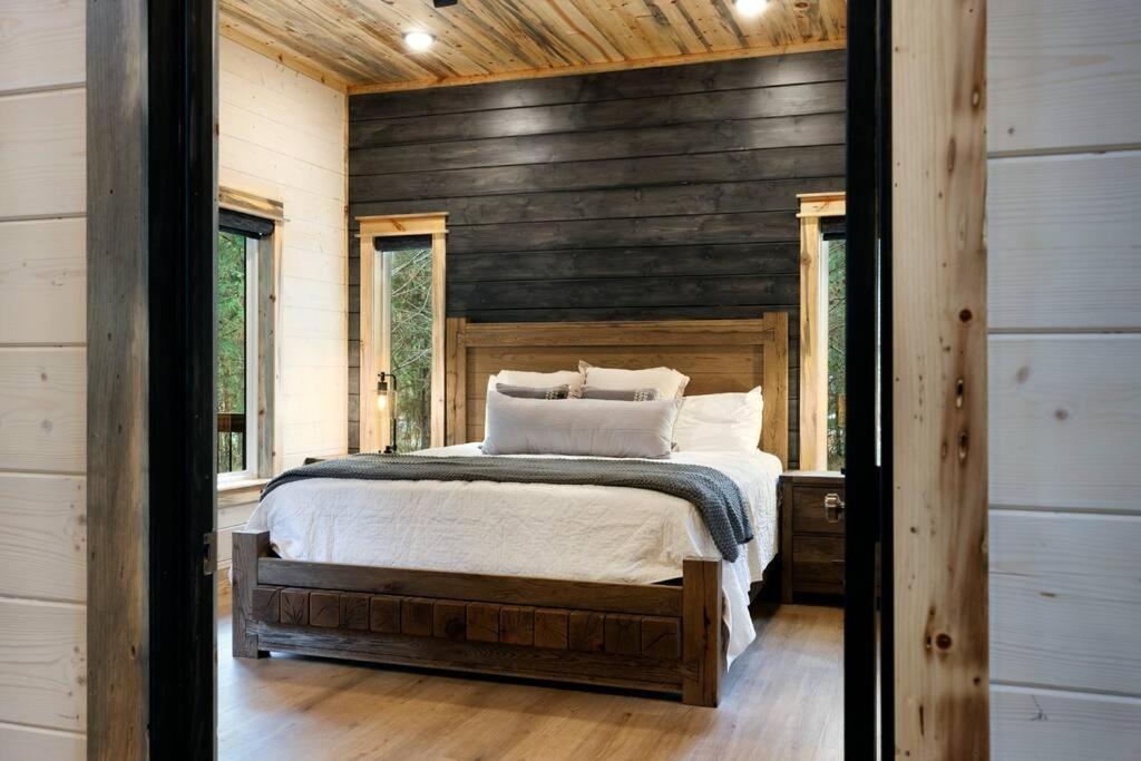 Lone Pine Lodge. Brand New! 2 Bedroom Luxury Cabin. Broken Bow Eksteriør bilde