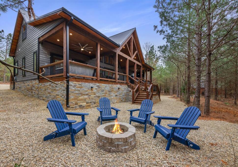 Lone Pine Lodge. Brand New! 2 Bedroom Luxury Cabin. Broken Bow Eksteriør bilde