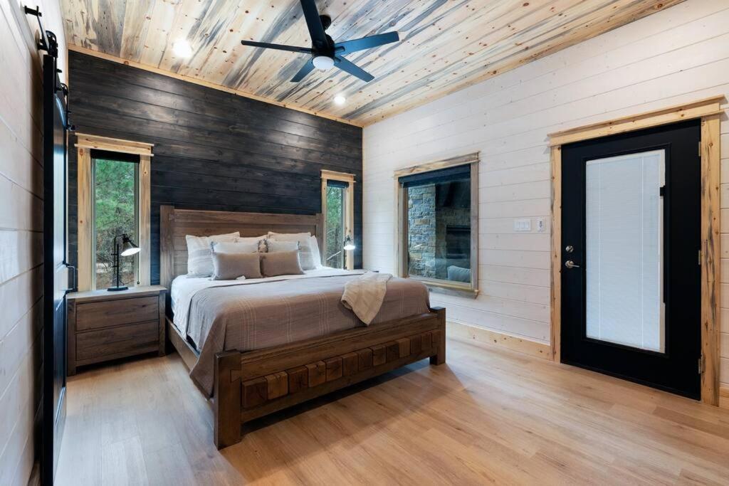 Lone Pine Lodge. Brand New! 2 Bedroom Luxury Cabin. Broken Bow Eksteriør bilde