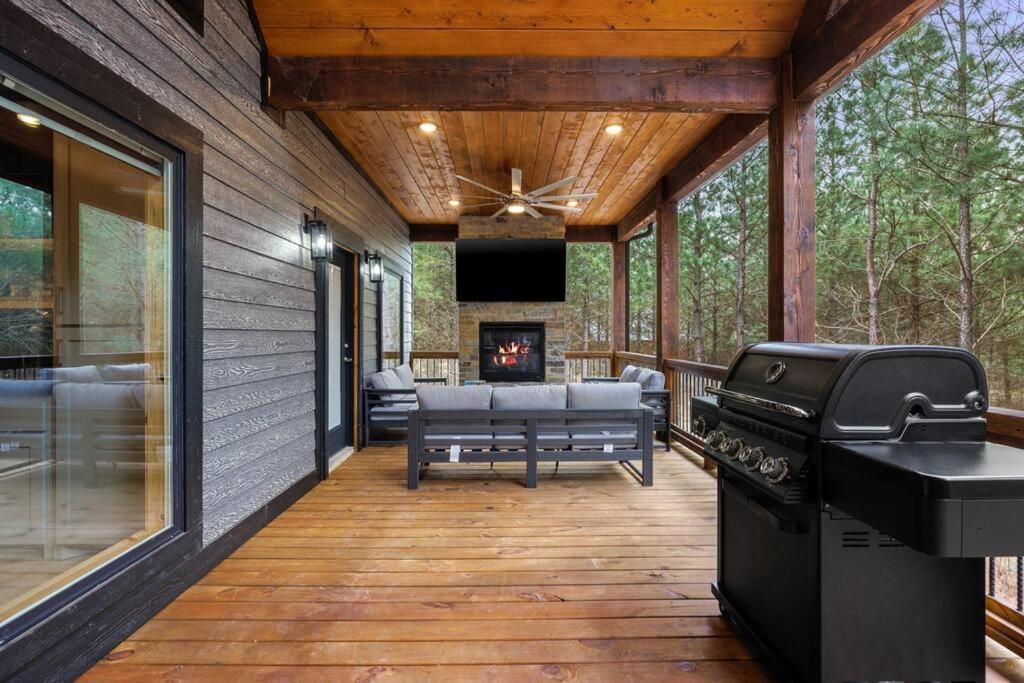 Lone Pine Lodge. Brand New! 2 Bedroom Luxury Cabin. Broken Bow Eksteriør bilde