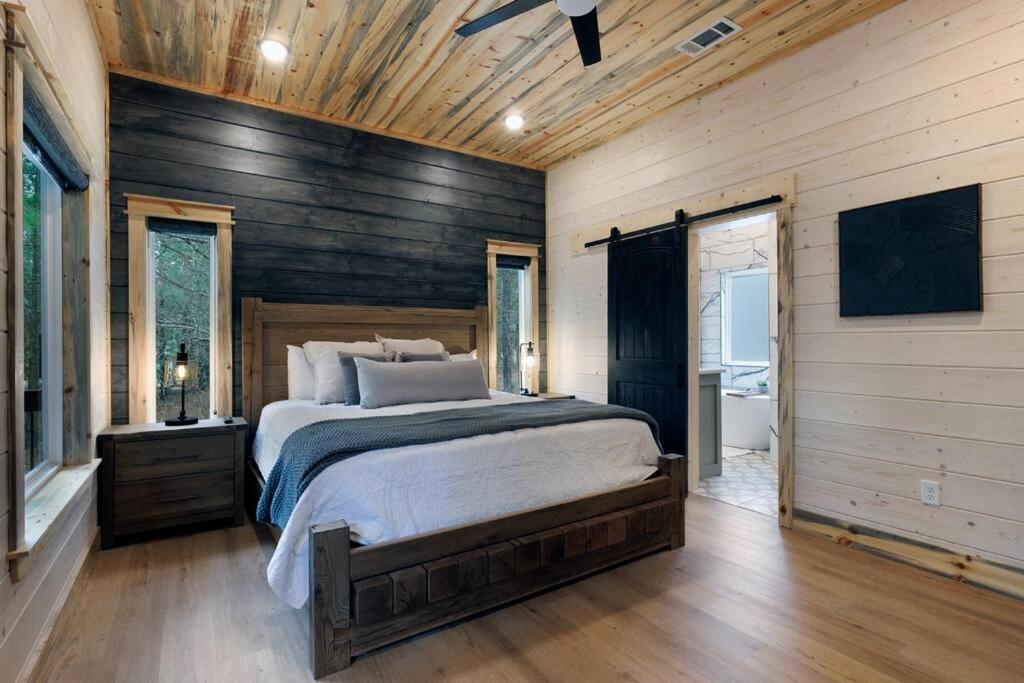 Lone Pine Lodge. Brand New! 2 Bedroom Luxury Cabin. Broken Bow Eksteriør bilde