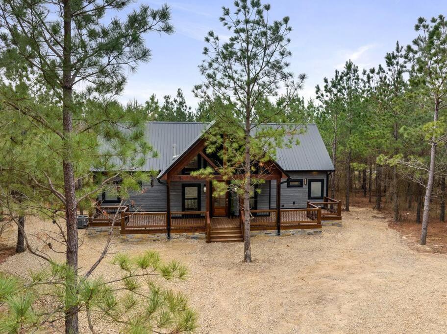 Lone Pine Lodge. Brand New! 2 Bedroom Luxury Cabin. Broken Bow Eksteriør bilde