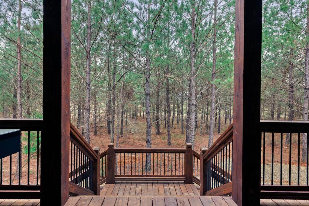 Lone Pine Lodge. Brand New! 2 Bedroom Luxury Cabin. Broken Bow Eksteriør bilde