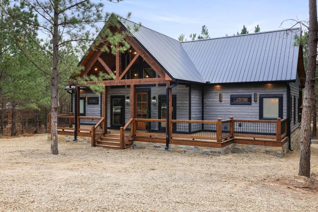 Lone Pine Lodge. Brand New! 2 Bedroom Luxury Cabin. Broken Bow Eksteriør bilde